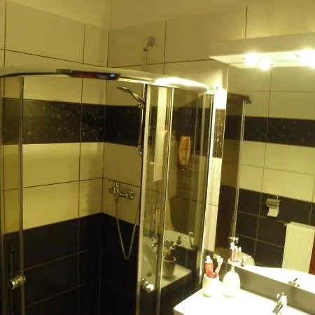 דירה Eplenyi Apartmanhaz Eplény