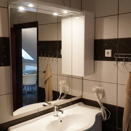 Eplenyi Apartmanhaz * Eplény