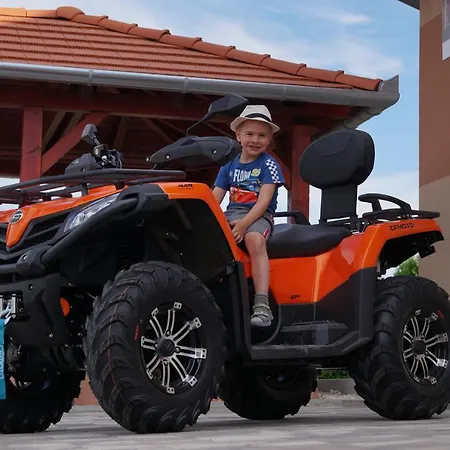 Eplenyi Apartmanhaz * Eplény