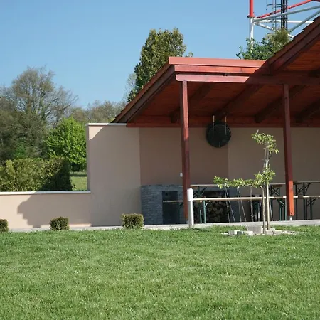 Eplenyi Apartmanhaz 아파트 Eplény