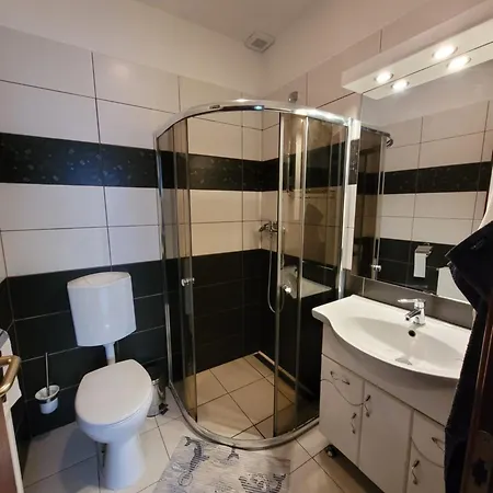 Eplenyi Apartmanhaz דירה