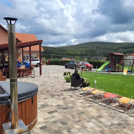 דירה Eplenyi Apartmanhaz Eplény