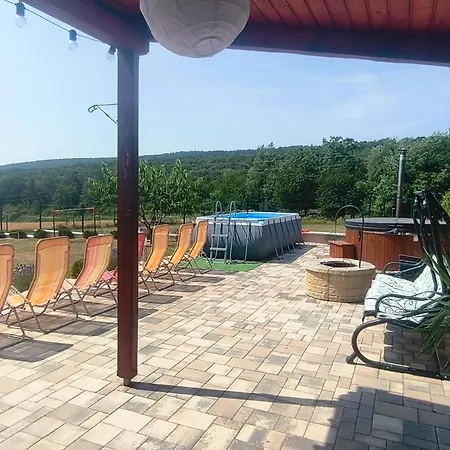 Eplenyi Apartmanhaz