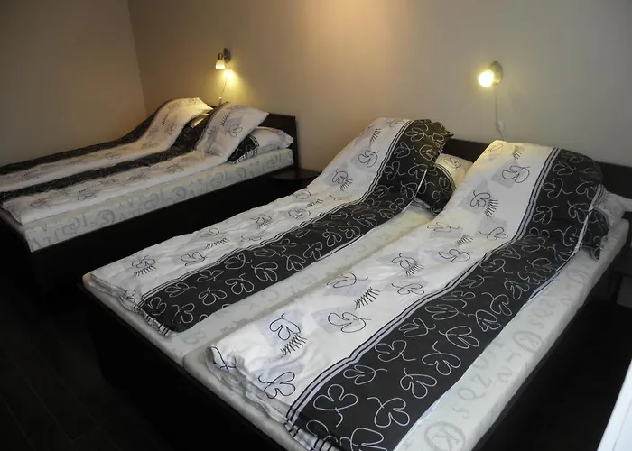 Eplenyi Apartmanhaz *