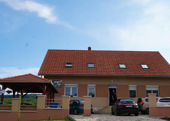 Eplenyi Apartmanhaz * Epleny